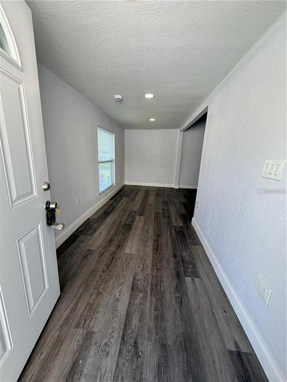 Single Family Residence in Tampa - Photo 6