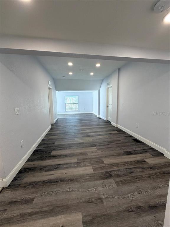 Single Family Residence in Tampa - Photo 7